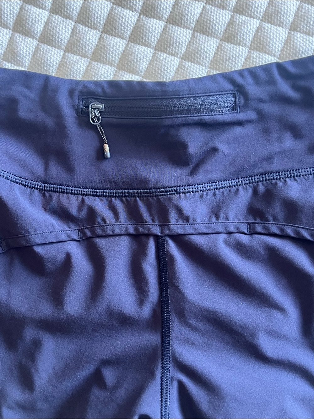 lululemon athletica shorts 4 - Picture 2 of 3